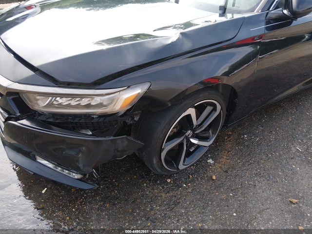 44952951 :رقم المزاد ، 1HGCV1F33JA249279 vin ، 2018 Honda Accord Sport مزاد بيع