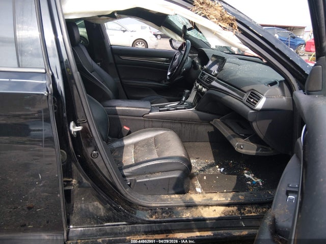 44952951 :رقم المزاد ، 1HGCV1F33JA249279 vin ، 2018 Honda Accord Sport مزاد بيع