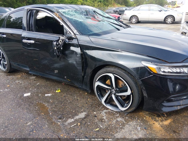 44952951 :رقم المزاد ، 1HGCV1F33JA249279 vin ، 2018 Honda Accord Sport مزاد بيع