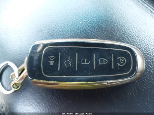 44952955 :رقم المزاد ، 1FMHK8F84CGA58807 vin ، 2012 Ford Explorer Limited مزاد بيع