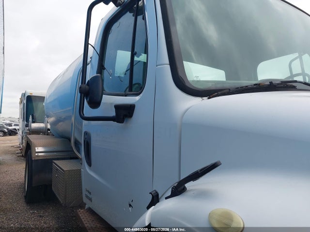 Продаж на аукціоні авто 2007 Freightliner M2 106 Medium Duty, vin: 1FVACXDC07HX80199, номер лоту: 44953020
