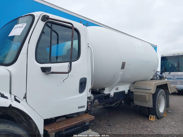 Продаж на аукціоні авто 2007 Freightliner M2 106 Medium Duty, vin: 1FVACXDC07HX80199, номер лоту: 44953020