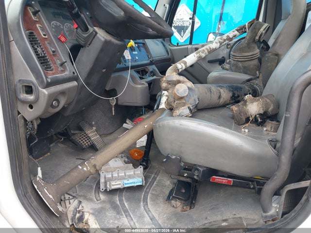 Продаж на аукціоні авто 2007 Freightliner M2 106 Medium Duty, vin: 1FVACXDC07HX80199, номер лоту: 44953020