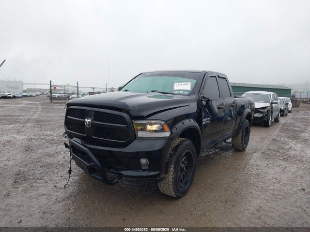 2017 Ram 1500 Express  4x4 6'4 Box მანქანა იყიდება აუქციონზე, vin: 1C6RR7FT2HS689201, აუქციონის ნომერი: 44953052