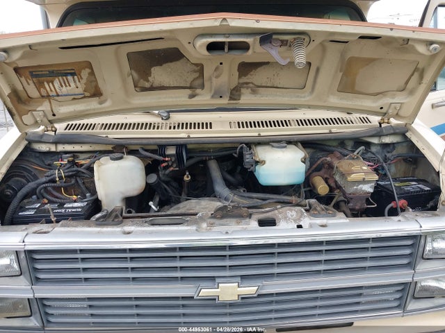 1984 Chevrolet G30 მანქანა იყიდება აუქციონზე, vin: 2GBJG31M9E4146883, აუქციონის ნომერი: 44953061