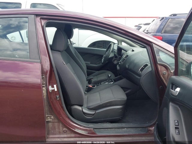 44953098 :رقم المزاد ، 3KPFL4A7XHE131881 vin ، 2017 Kia Forte Lx مزاد بيع