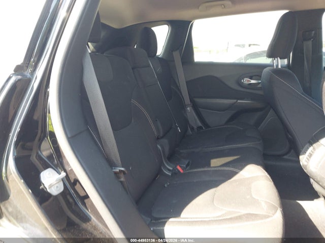 44953136 :رقم المزاد ، 1C4PJMCB1FW750335 vin ، 2015 Jeep Cherokee Latitude Altitude مزاد بيع
