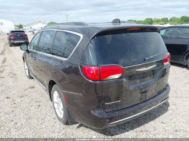 Aukcja sprzedaży 2017 Chrysler Pacifica Touring-l, vin: 2C4RC1BGXHR552010, numer aukcji: 44953141