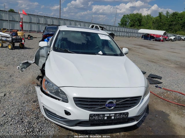 44953175 :رقم المزاد ، YV140MFB2F1309841 vin ، 2015 Volvo S60 T5 Premier مزاد بيع