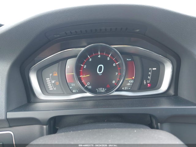 44953175 :رقم المزاد ، YV140MFB2F1309841 vin ، 2015 Volvo S60 T5 Premier مزاد بيع