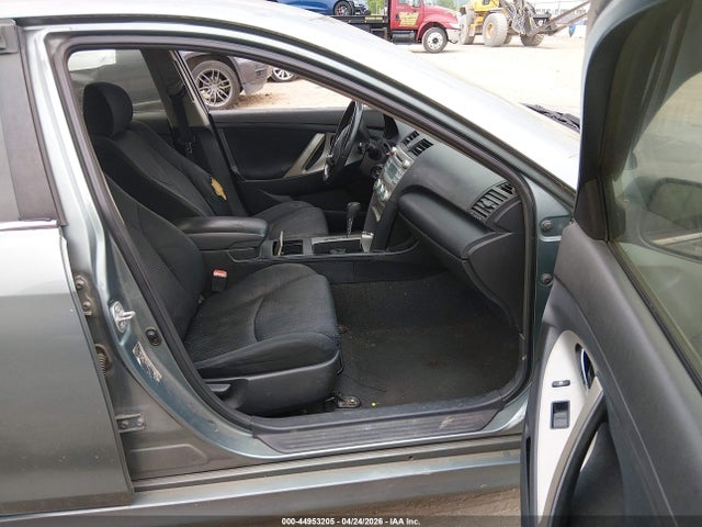 44953205 :رقم المزاد ، 4T1BE46K57U556071 vin ، 2007 Toyota Camry Se مزاد بيع