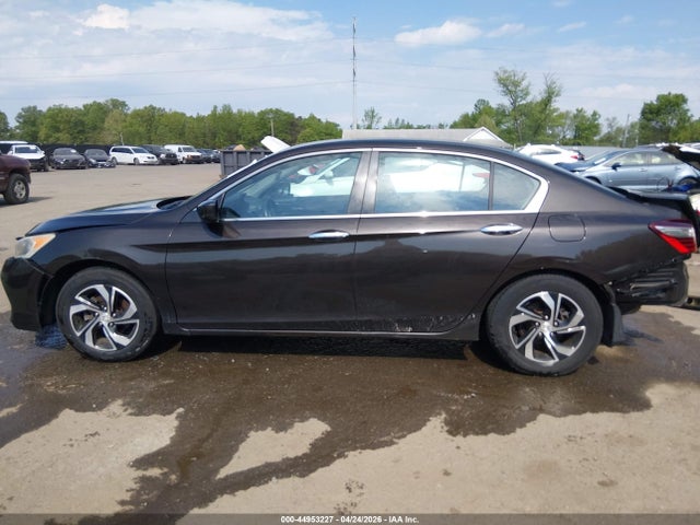 44953227 :رقم المزاد ، 1HGCR2F34HA100304 vin ، 2017 Honda Accord Lx مزاد بيع