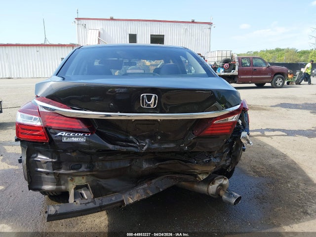 44953227 :رقم المزاد ، 1HGCR2F34HA100304 vin ، 2017 Honda Accord Lx مزاد بيع