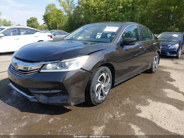 44953227 :رقم المزاد ، 1HGCR2F34HA100304 vin ، 2017 Honda Accord Lx مزاد بيع