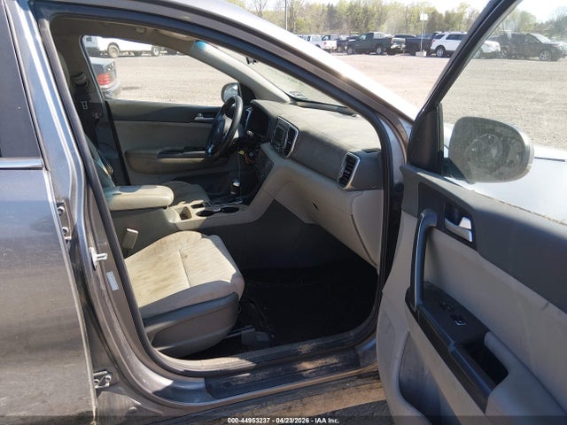 2017 Kia Sportage Lx მანქანა იყიდება აუქციონზე, vin: KNDPMCAC5H7096143, აუქციონის ნომერი: 44953237