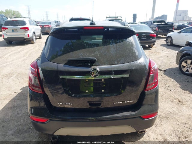 44953251 :رقم المزاد ، KL4CJ1SB6JB518161 vin ، 2018 Buick Encore Sport Touring مزاد بيع