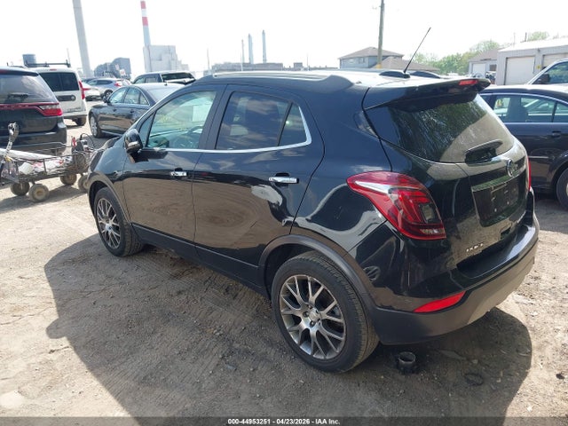 44953251 :رقم المزاد ، KL4CJ1SB6JB518161 vin ، 2018 Buick Encore Sport Touring مزاد بيع
