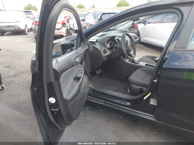1G1BC5SM3H7279579 Chevrolet Cruze Ls Auto