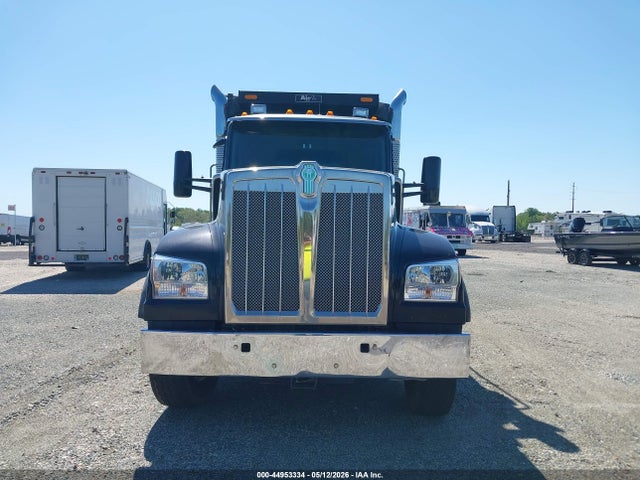 Продажа на аукционе авто 2024 Kenworth W990, vin: 1NK1XPEX8RJ310899, номер лота: 44953334