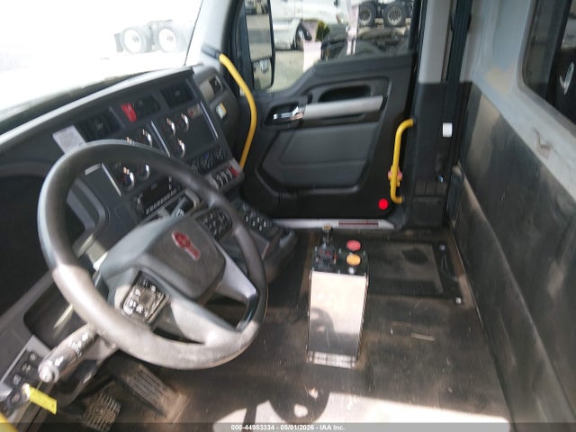 Продажа на аукционе авто 2024 Kenworth W990, vin: 1NK1XPEX8RJ310899, номер лота: 44953334