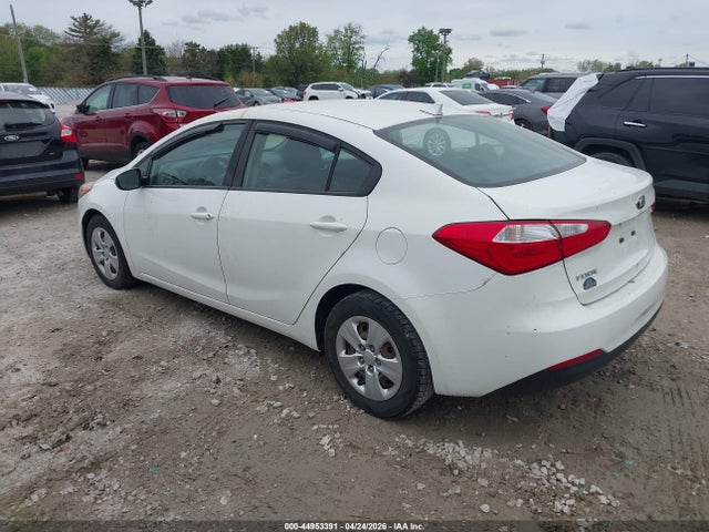 Продажа на аукционе авто 2016 Kia Forte Lx, vin: KNAFK4A63G5618826, номер лота: 44953391