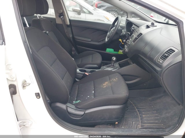Продажа на аукционе авто 2016 Kia Forte Lx, vin: KNAFK4A63G5618826, номер лота: 44953391