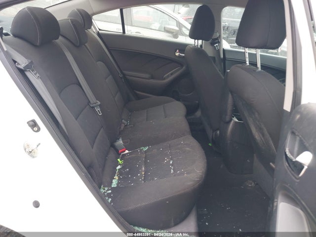 Продажа на аукционе авто 2016 Kia Forte Lx, vin: KNAFK4A63G5618826, номер лота: 44953391