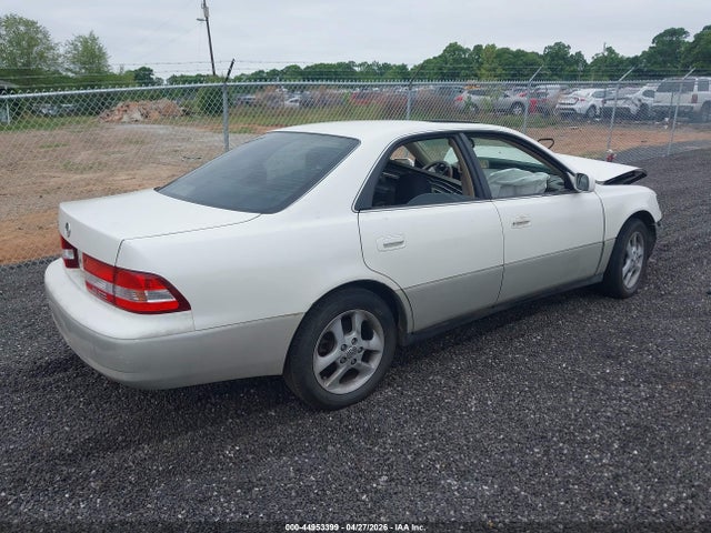 2001 Lexus Es 300 მანქანა იყიდება აუქციონზე, vin: JT8BF28G710331808, აუქციონის ნომერი: 44953399
