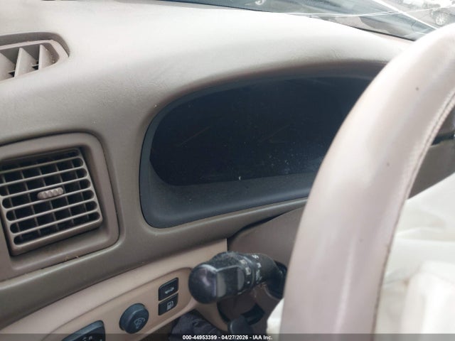 2001 Lexus Es 300 მანქანა იყიდება აუქციონზე, vin: JT8BF28G710331808, აუქციონის ნომერი: 44953399