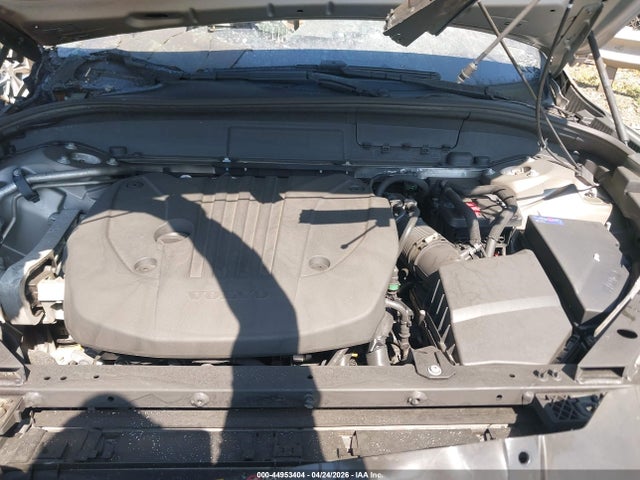 44953404 :رقم المزاد ، YV4M12RC5S1107322 vin ، 2025 Volvo Xc60 B5 Plus مزاد بيع