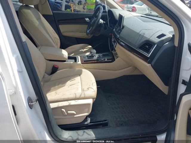 44953467 :رقم المزاد ، WA1CNAFYXJ2202717 vin ، 2018 Audi Q5 2.0t Premium/2.0t Tech Premium مزاد بيع