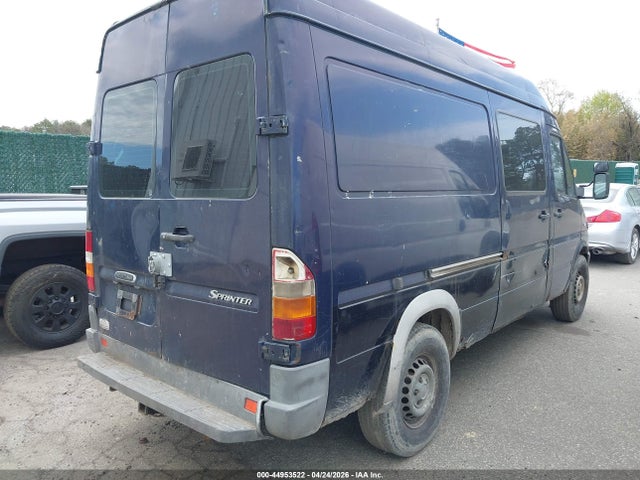 44953522 :رقم المزاد ، WD2PD644145618731 vin ، 2004 Dodge Sprinter Van 2500 مزاد بيع