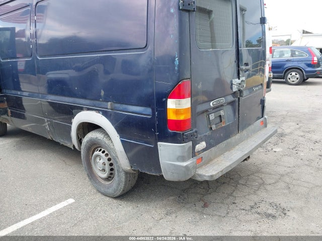 44953522 :رقم المزاد ، WD2PD644145618731 vin ، 2004 Dodge Sprinter Van 2500 مزاد بيع