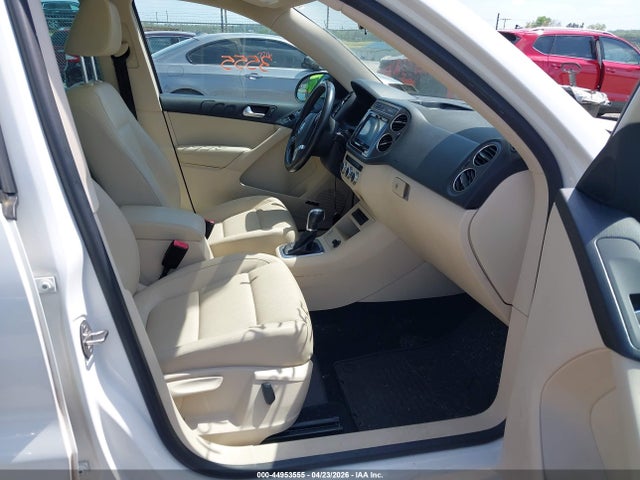 2014 Volkswagen Tiguan Sel მანქანა იყიდება აუქციონზე, vin: WVGBV3AX4EW508480, აუქციონის ნომერი: 44953555