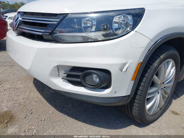 2014 Volkswagen Tiguan Sel მანქანა იყიდება აუქციონზე, vin: WVGBV3AX4EW508480, აუქციონის ნომერი: 44953555