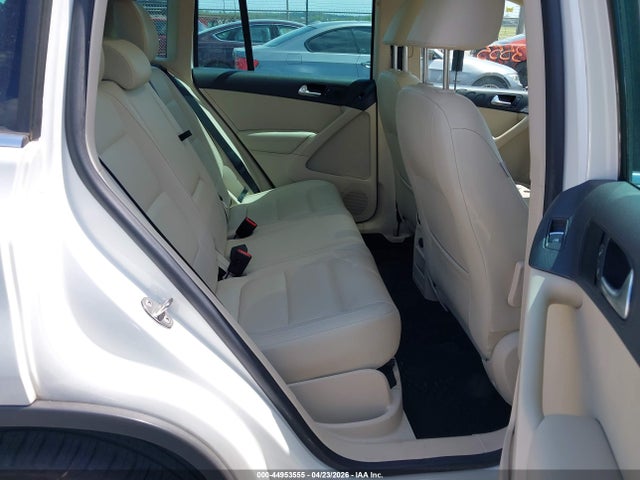 2014 Volkswagen Tiguan Sel მანქანა იყიდება აუქციონზე, vin: WVGBV3AX4EW508480, აუქციონის ნომერი: 44953555