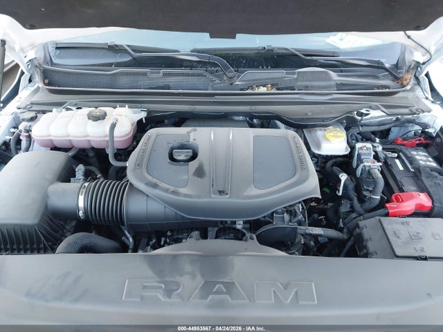 1C6SRFFP0SN542038 RAM 1500 Big Horn 4x4 5&#039;7 Box