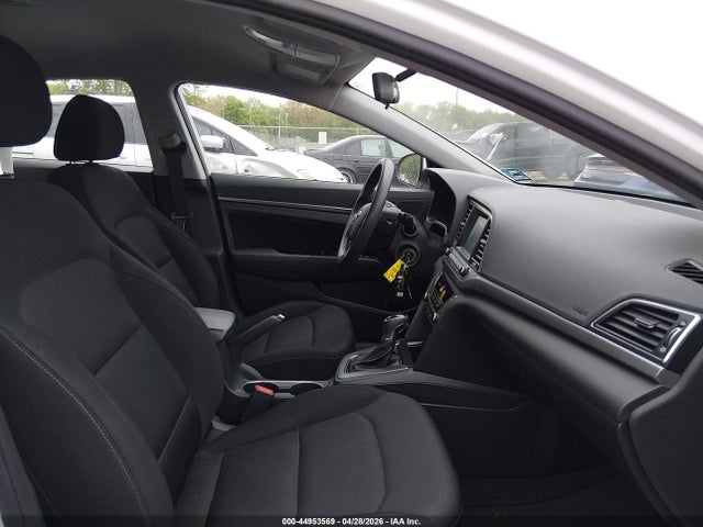 Продажа на аукционе авто 2018 Hyundai Elantra Sel, vin: 5NPD84LF9JH386360, номер лота: 44953569