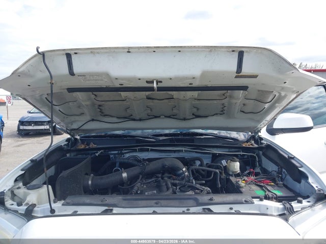 44953579 :رقم المزاد ، 5TFAX5GN5JX131805 vin ، 2018 Toyota Tacoma Sr مزاد بيع