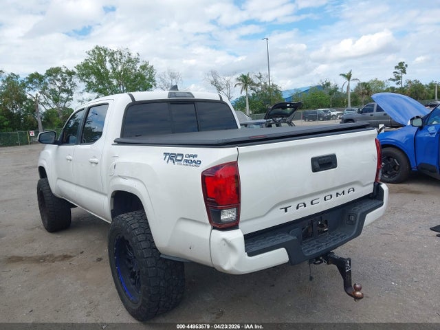 44953579 :رقم المزاد ، 5TFAX5GN5JX131805 vin ، 2018 Toyota Tacoma Sr مزاد بيع