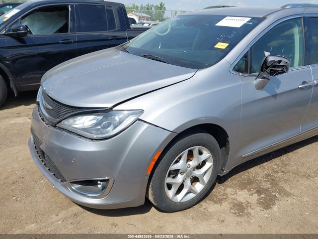 Aukcja sprzedaży 2018 Chrysler Pacifica Touring L Plus, vin: 2C4RC1EG9JR212624, numer aukcji: 44953599