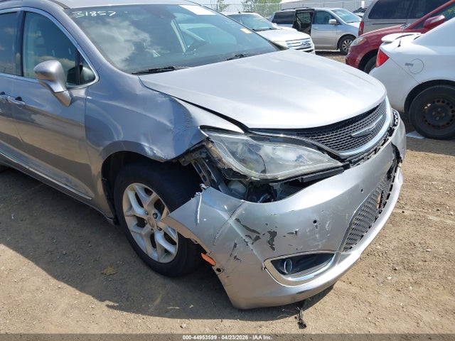 Aukcja sprzedaży 2018 Chrysler Pacifica Touring L Plus, vin: 2C4RC1EG9JR212624, numer aukcji: 44953599