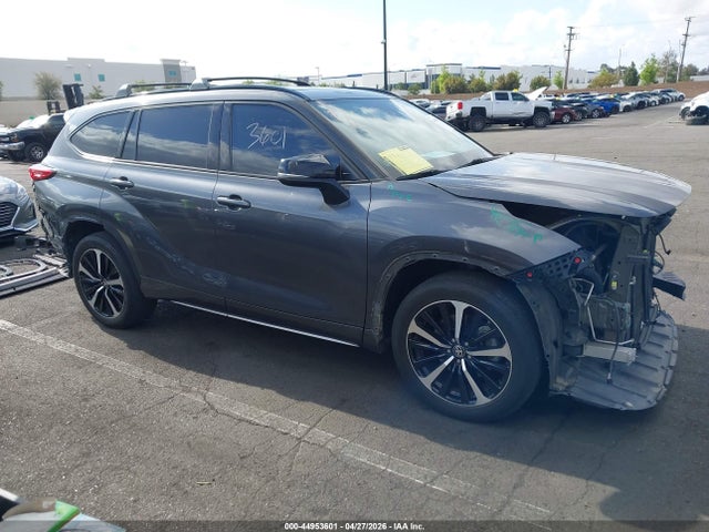 Toyota Highlander Xse 2021 5TDJZRAHXMS033299 Image 14