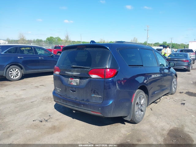 2018 Chrysler Pacifica Hybrid Limited მანქანა იყიდება აუქციონზე, vin: 2C4RC1N73JR293636, აუქციონის ნომერი: 44953636