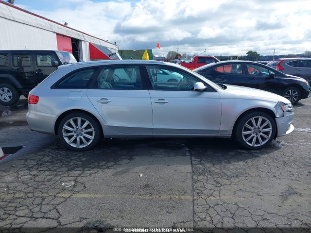 Продаж на аукціоні авто 2010 Audi A4 2.0t Premium, vin: WAUSFAFL7AA127500, номер лоту: 44953643