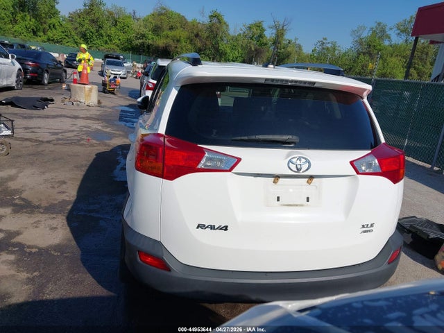 2015 Toyota Rav4 Xle მანქანა იყიდება აუქციონზე, vin: JTMRFREV9FJ026646, აუქციონის ნომერი: 44953644