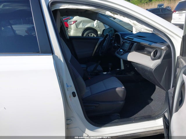 2015 Toyota Rav4 Xle მანქანა იყიდება აუქციონზე, vin: JTMRFREV9FJ026646, აუქციონის ნომერი: 44953644