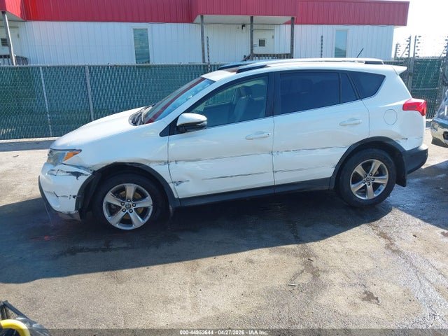 2015 Toyota Rav4 Xle მანქანა იყიდება აუქციონზე, vin: JTMRFREV9FJ026646, აუქციონის ნომერი: 44953644