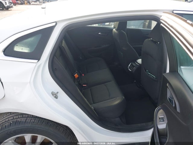 1G1ZE5ST9HF120233 Chevrolet MALIBU 1LT