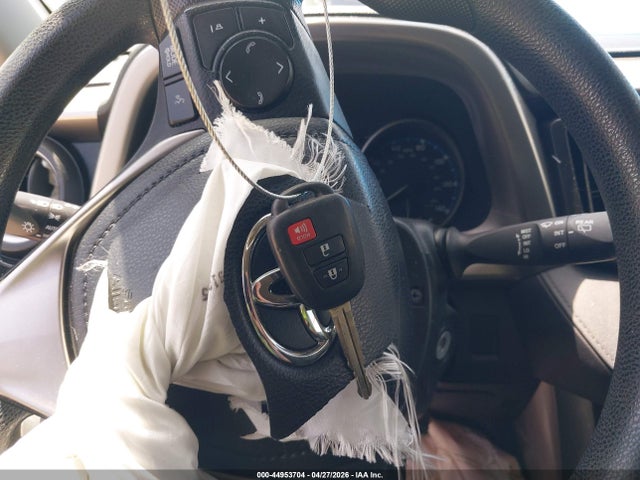 44953704 :رقم المزاد ، JTMZFREV3JJ194050 vin ، 2018 Toyota Rav4 Le مزاد بيع